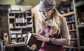 Iona Handcrafted Books